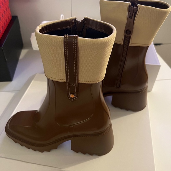 Chloe Betty Rubber Boots - Picture 7 of 8